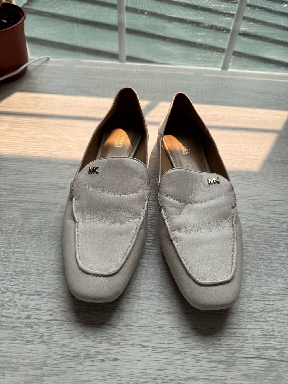 Michael Kors Cream Leather MK Logo Loafers